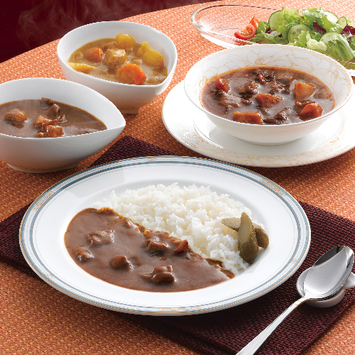 ビーフシチューと2種のカレーセット